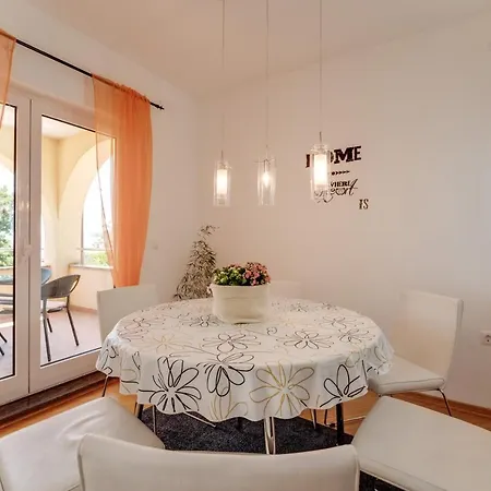 House Arifrago