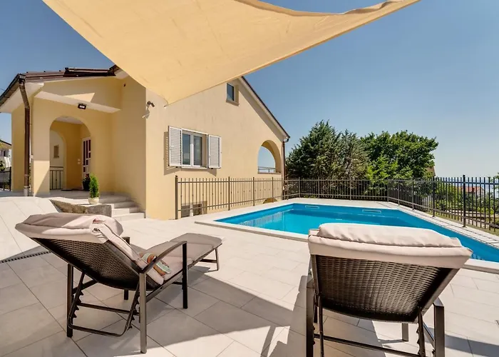 House Arifrago Villa *