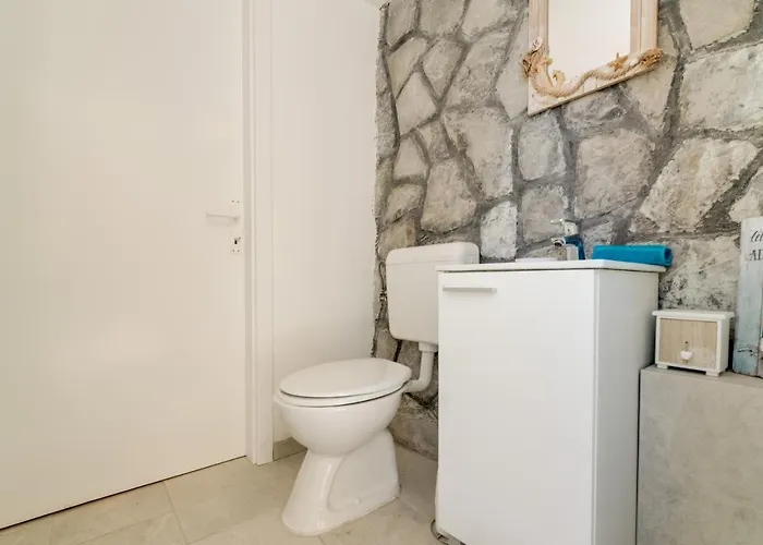 Villa House Arifrago