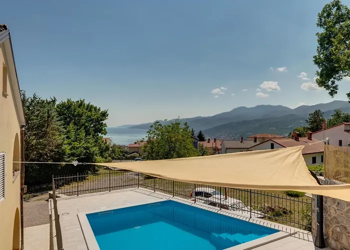 Villa House Arifrago