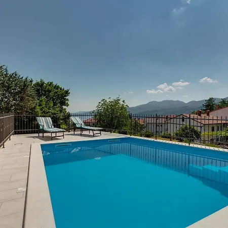 Villa House Arifrago *