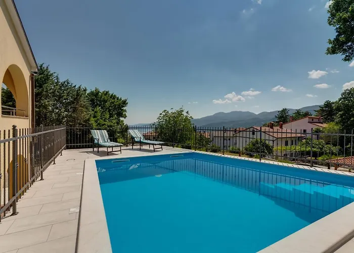 Villa House Arifrago *